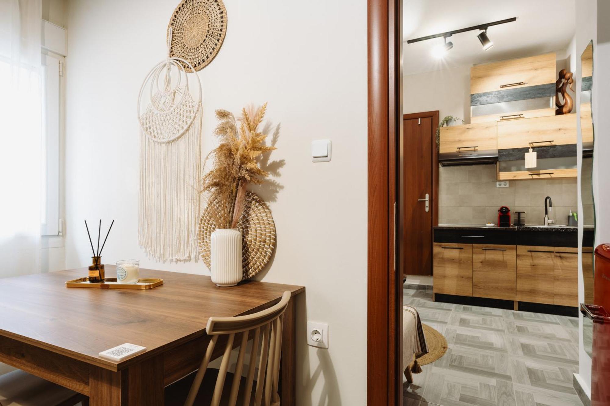 סלוניקי Floret Apartment מראה חיצוני תמונה